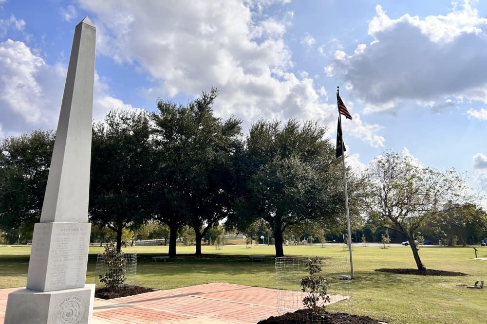 New Braunfels city facilities to close on Veterans Day