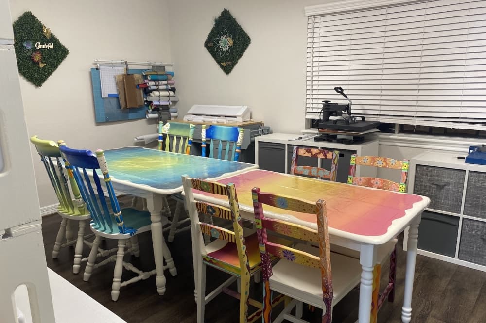 CrAzyMia art studio opens in Cy-Fair