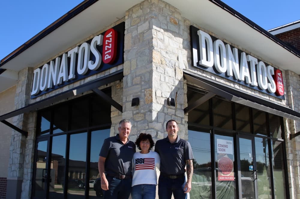 Coppell residents to open Donatos Pizza franchise in Flower Mound