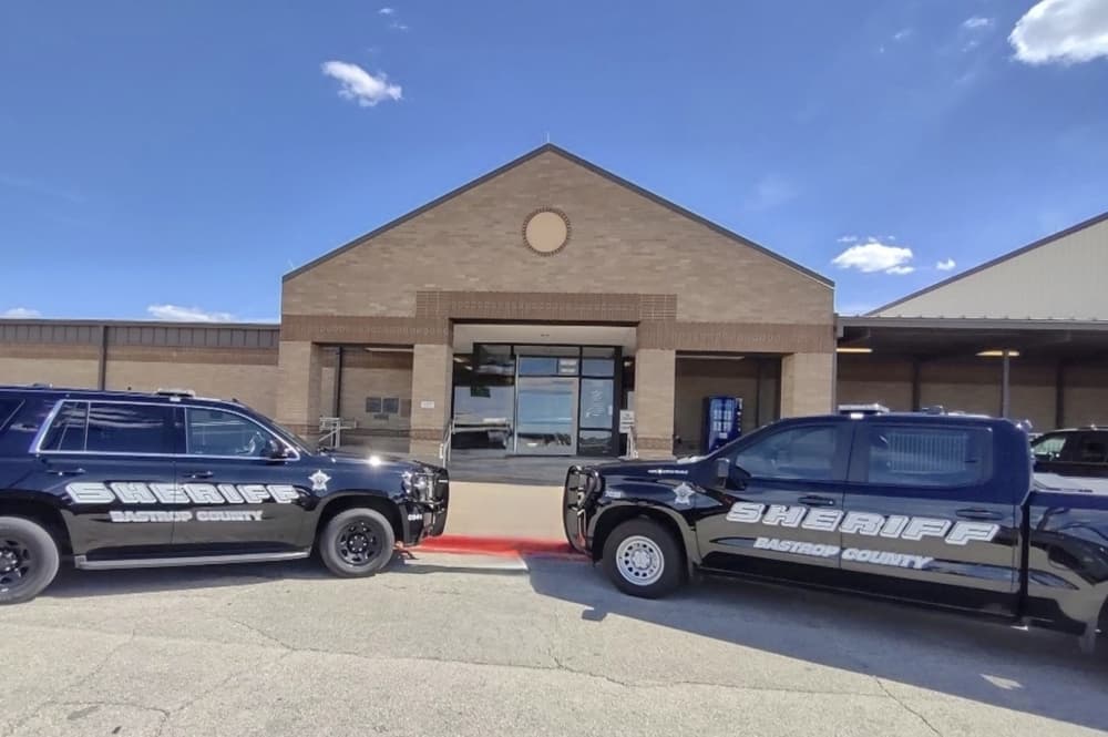 Bastrop sheriff's office urges local shops to stop taking phone payments following multiple scams