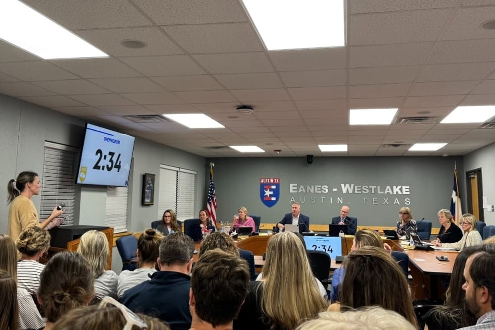 EISD officials weigh cutting Spanish Immersion, blending 2 elementary schools to save money