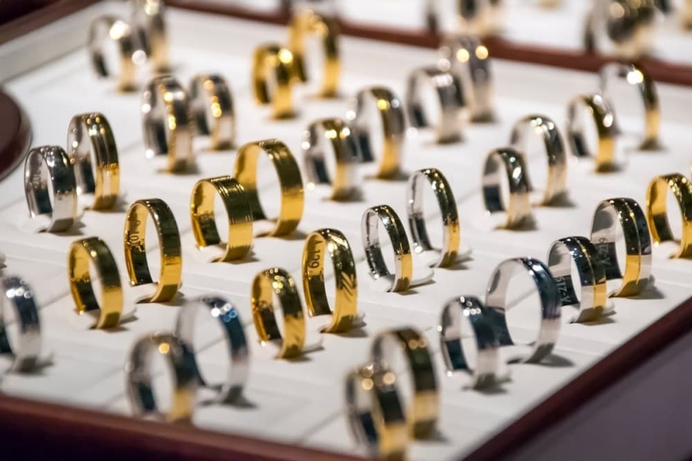 B.N. Jewelry store now open at Katy Mills Mall