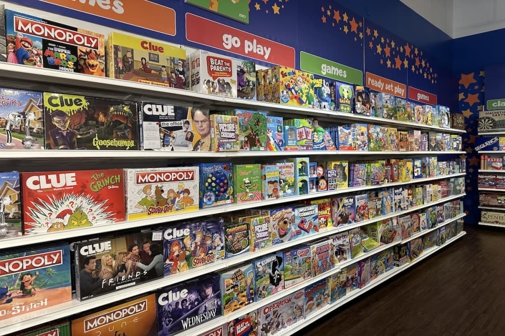 Toys"R"Us now open at San Marcos Tanger Outlets