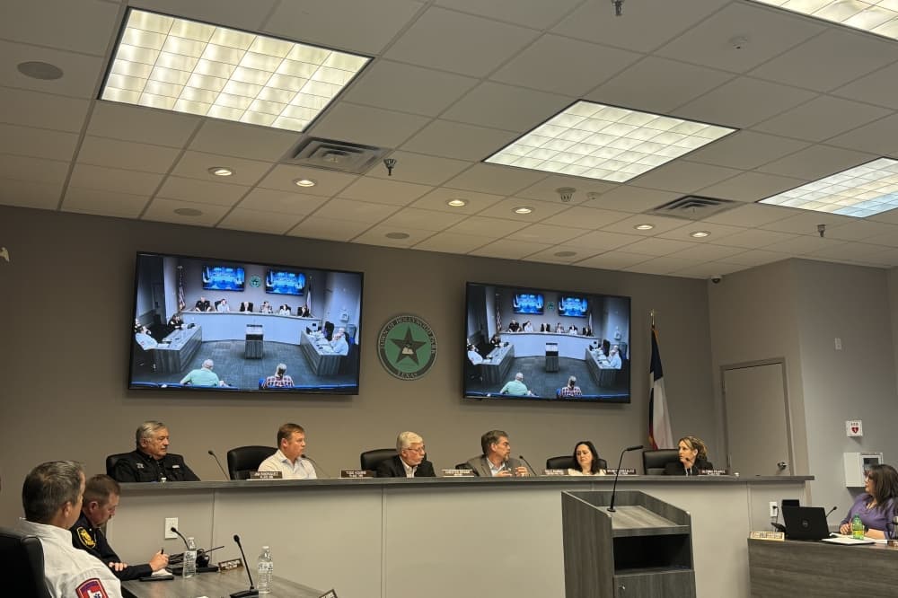 Hollywood Park City Council discusses new department head hiring policies