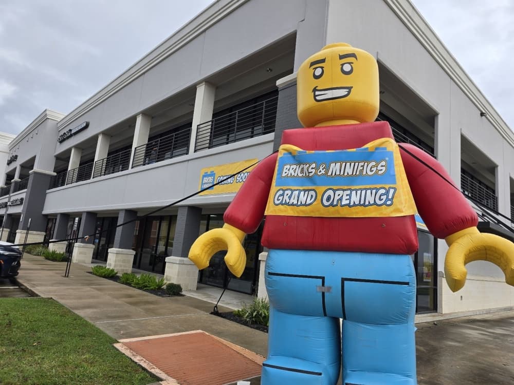 Bricks & Minifigs now open in Cypress offering LEGO resale, rare finds