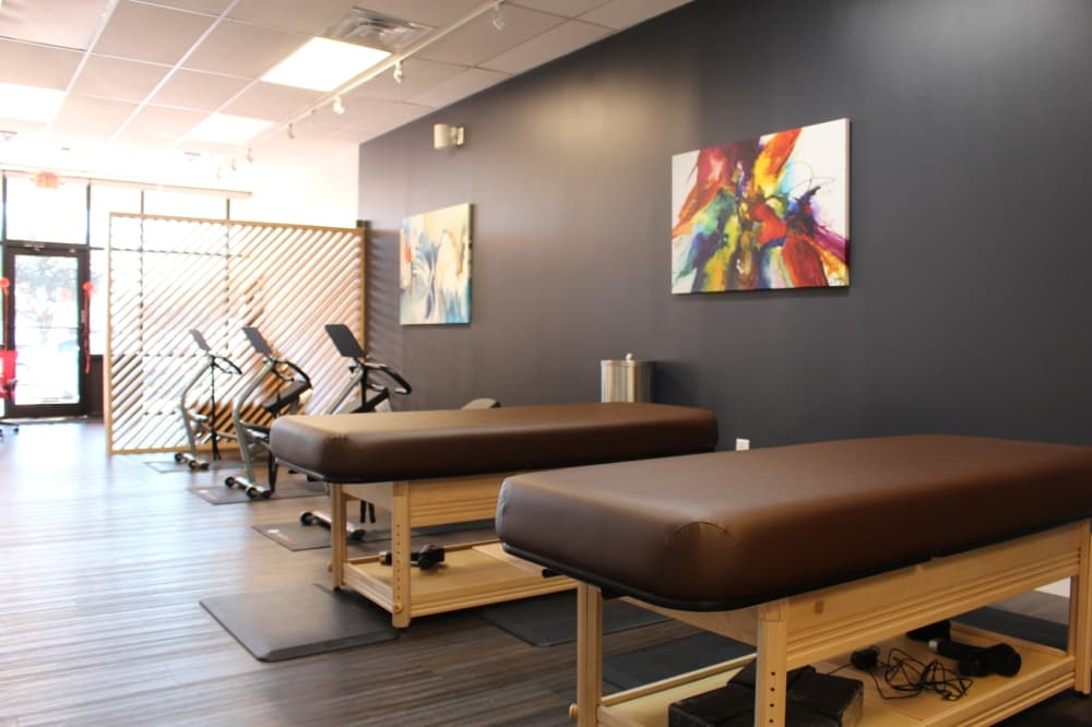 StretchMed Cypress opens doors, offers free first session