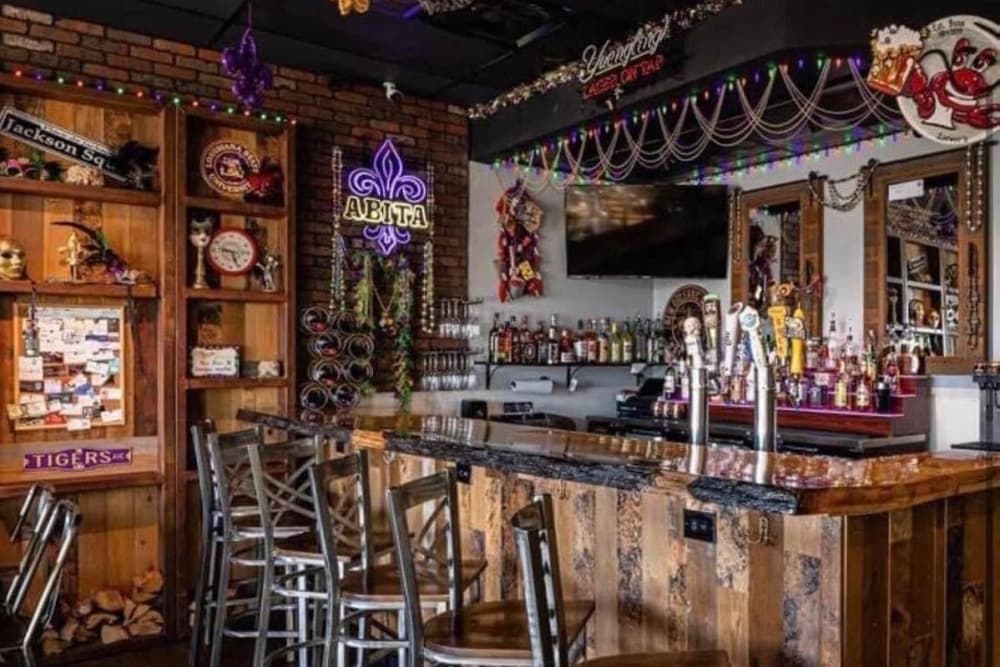 Mudbugs Bar & Grill closes, looks to relocate