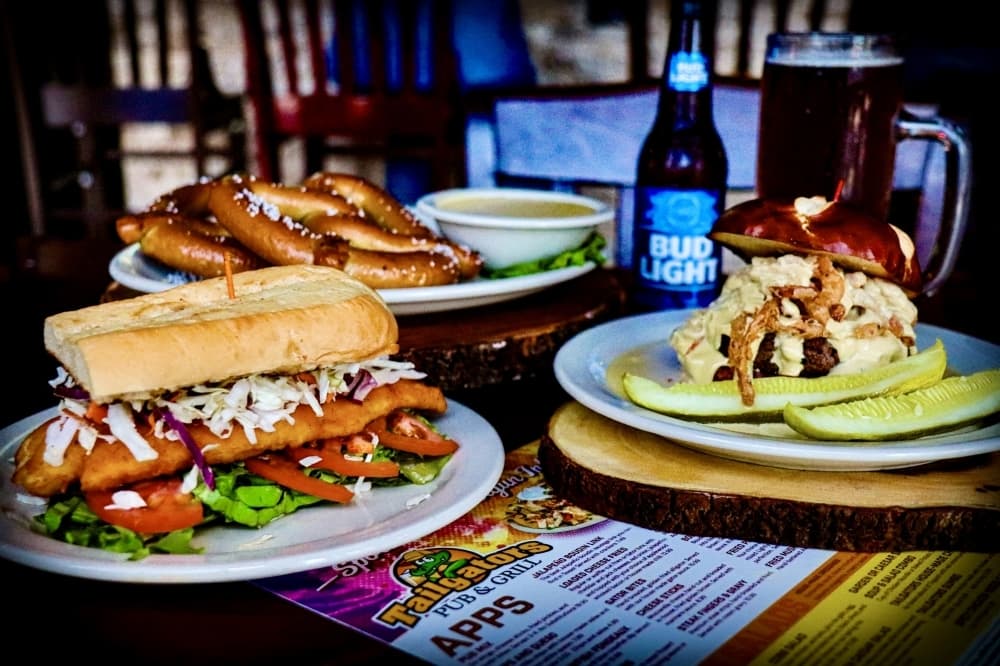 Tailgators Pub & Grill now open along Hwy. 242