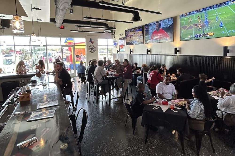 1836 Republic Bar and Grill opens doors in Katy