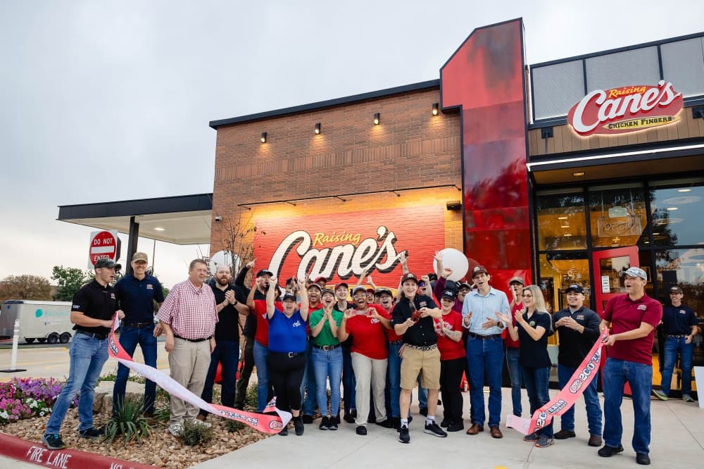 Raising Cane’s celebrates 200th Texas location with new Sunset Valley restaurant
