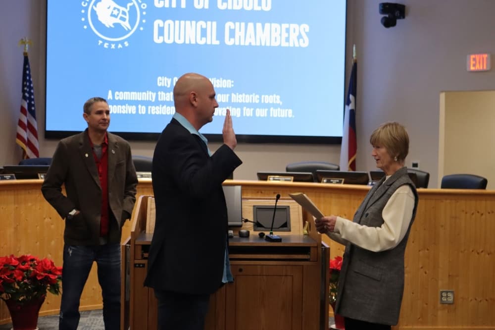 Cibolo City Council reinstates city attorney, swears in new council members