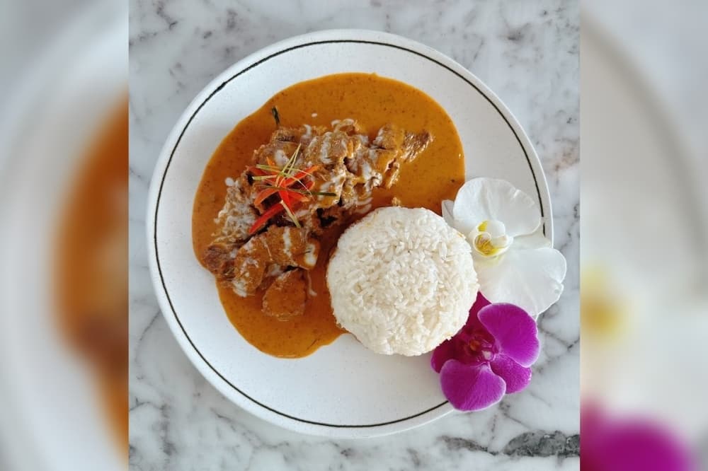 Ar-Haan Thai cooks up authentic Thai cuisine on West Holcombe