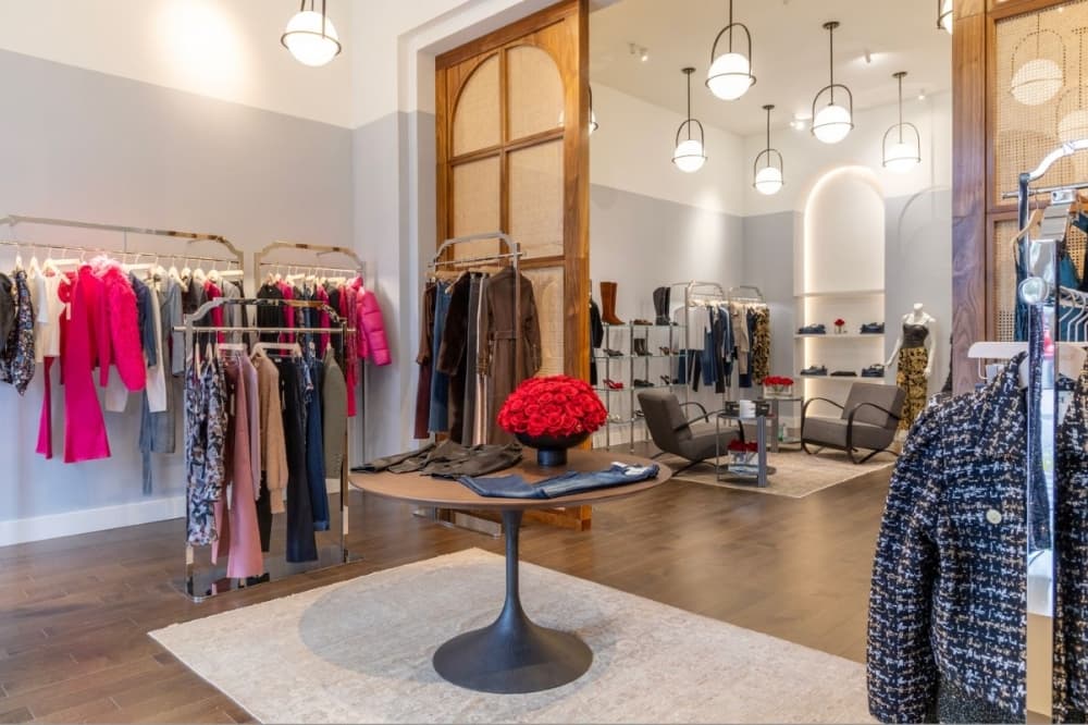 L'AGENCE opens first Texas boutique in River Oaks District