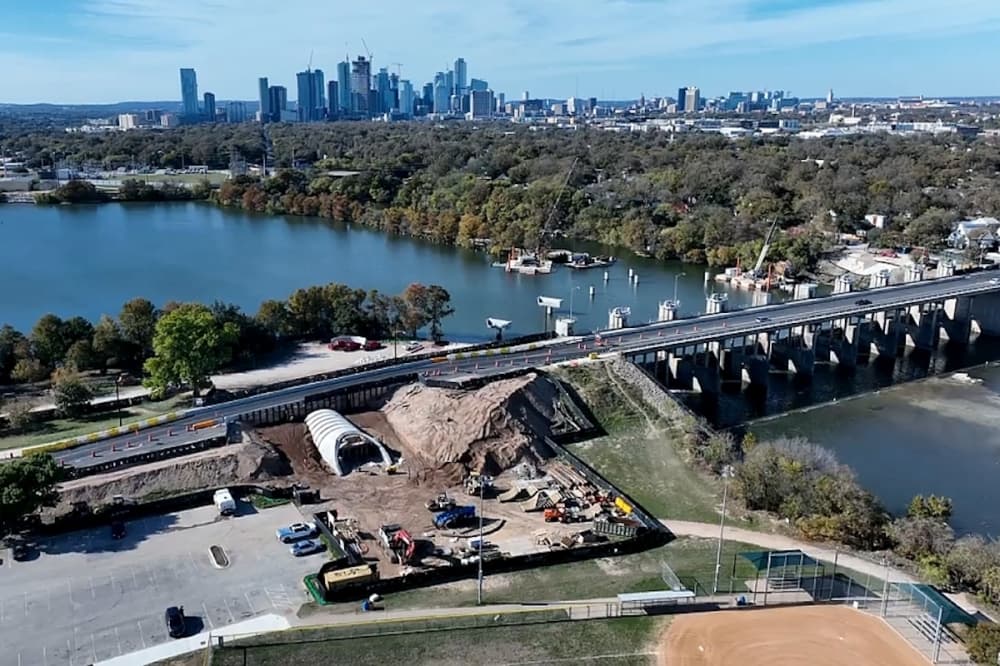 Road closures shift in East Austin as crews make progress on Longhorn Dam Bridge project
