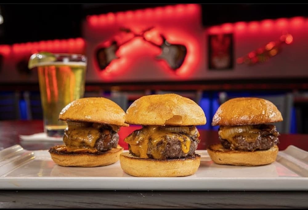 Mudbugs Bar & Grill partners with Revel Patio Grill as dual-concept restaurant