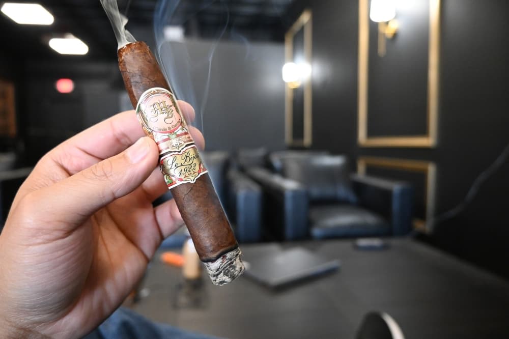 Prestigio Cigar Lounge hosts soft opening in Humble