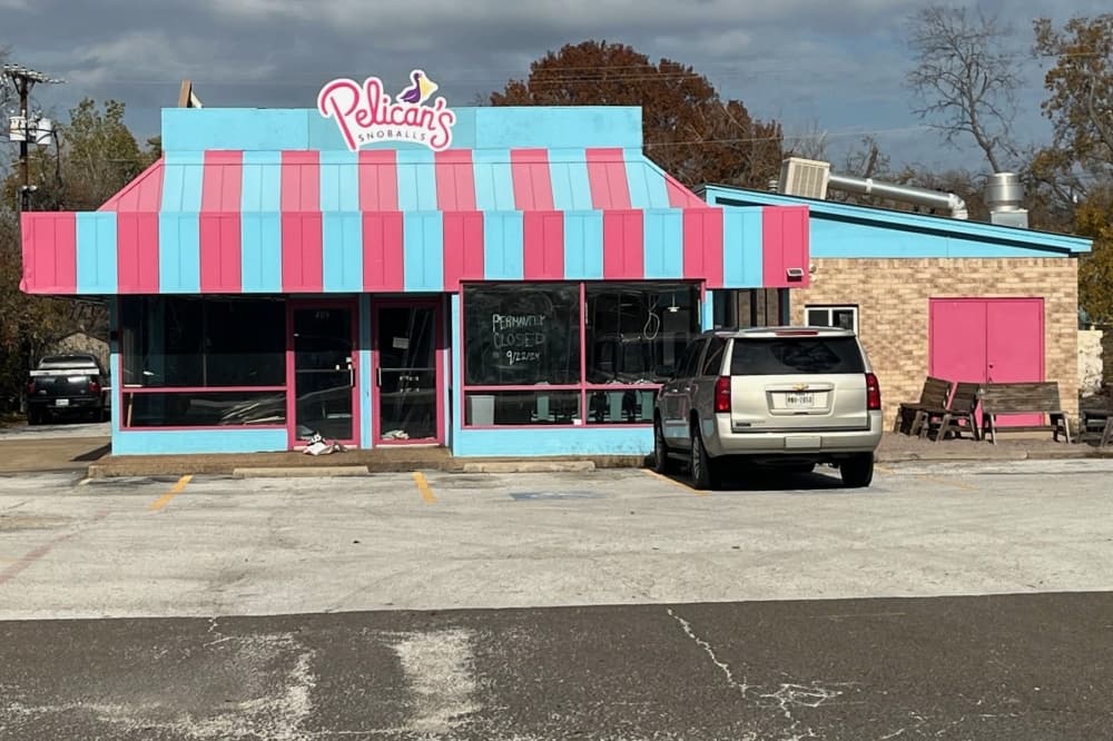 Roanoke Pharmacy & Gifts to relocate to old Pelican's Snoballs location