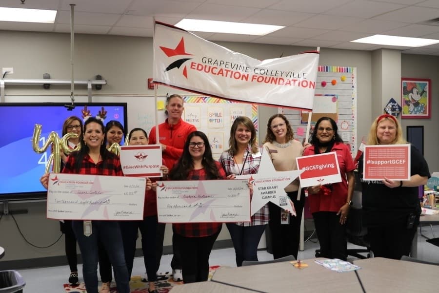 Grapevine-Colleyville Education Foundation awards Star teaching grants