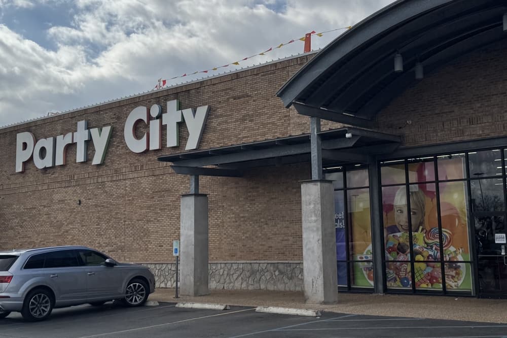 2 local Party City locations to remain open despite nationwide store closures