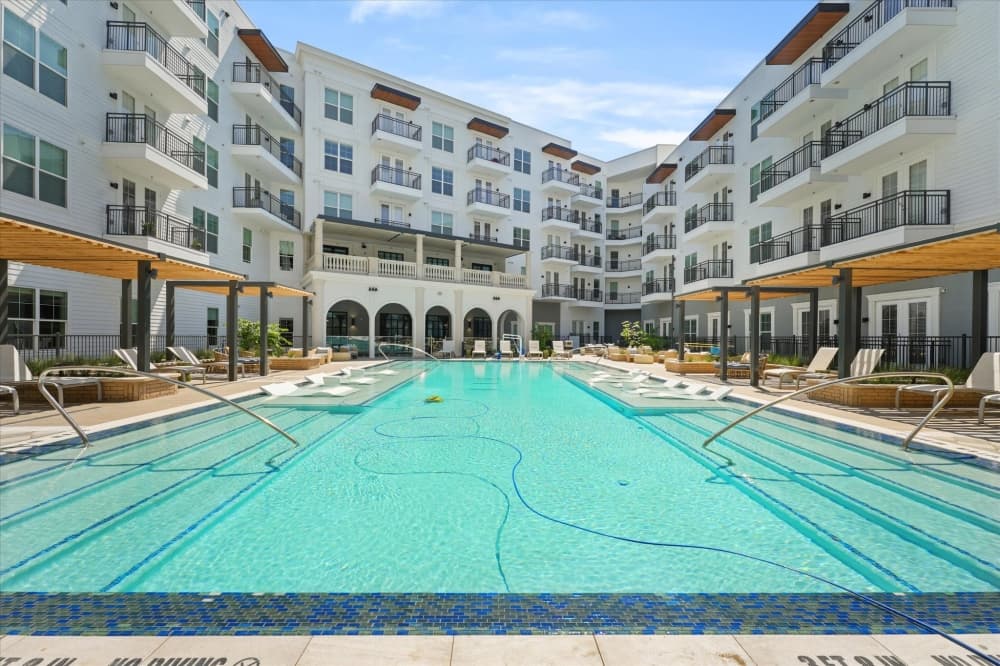Presidium Frisco Square offers luxury apartments in Frisco