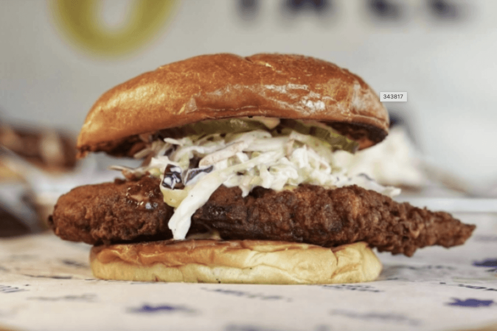 Howdy Hot Chicken closes in Sugar Land
