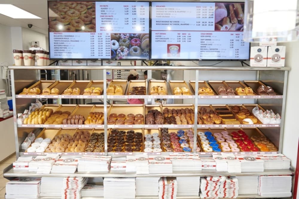 Shipley Do-Nuts now open in Missouri City's Sienna community