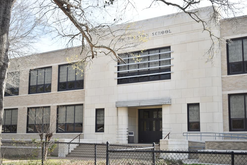Conroe City Council approves $4.3M sale of Sam Houston Elementary