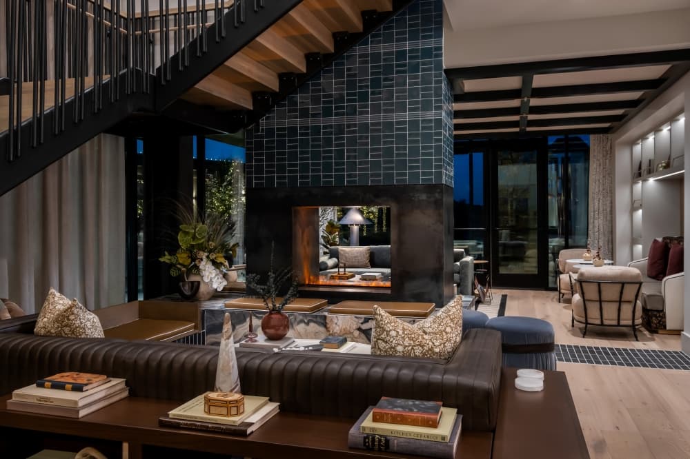 Denizen McKinney lobby