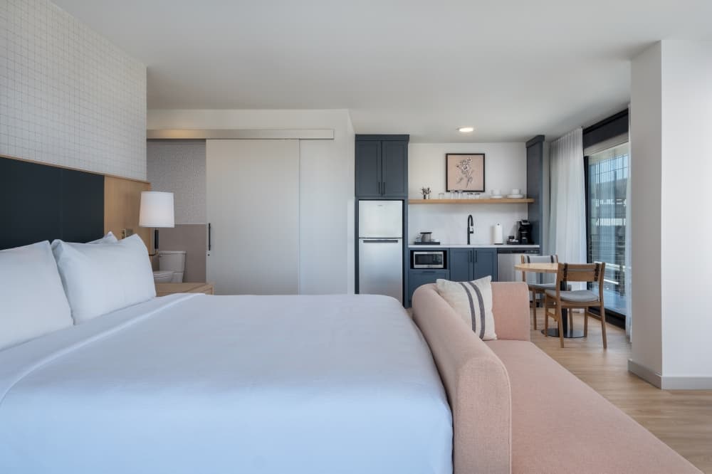 Denizen McKinney hotel room