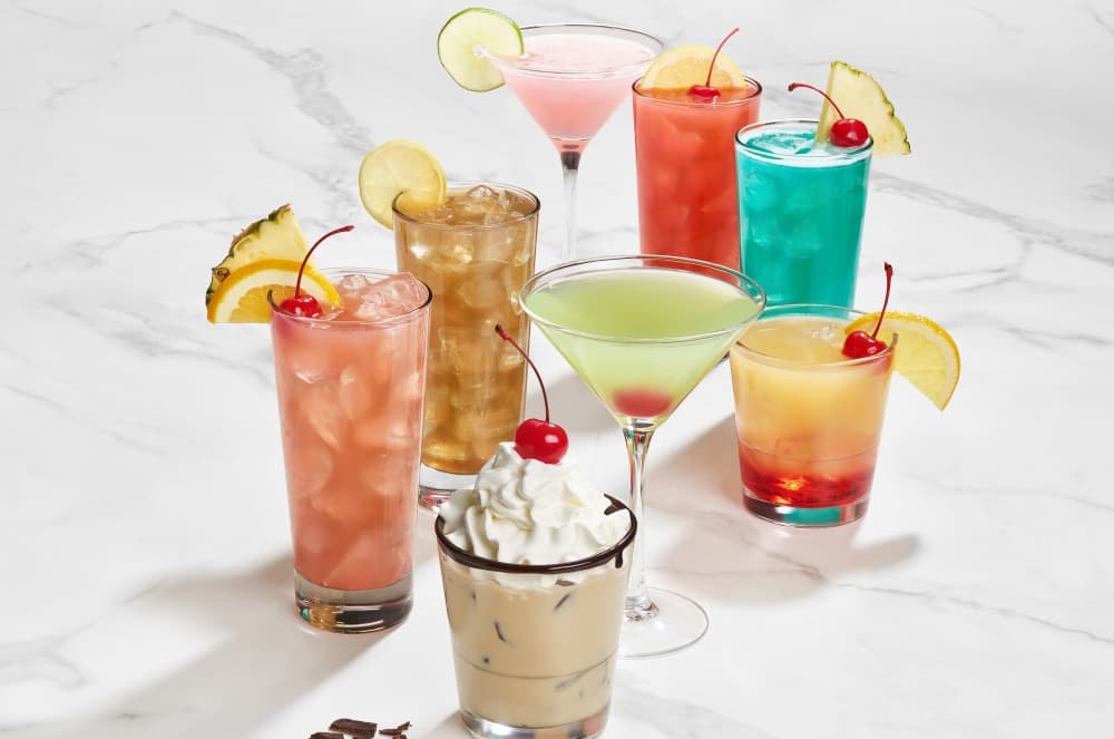 Bar Louie celebrates 35 years in The Woodlands