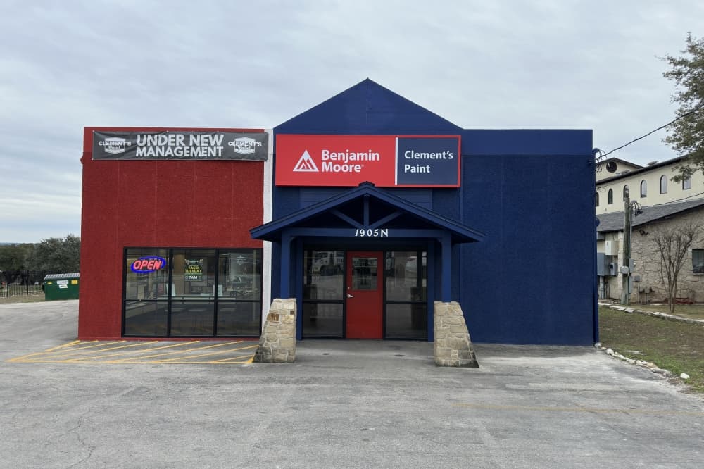 Clement’s Paint now open in Lakeway
