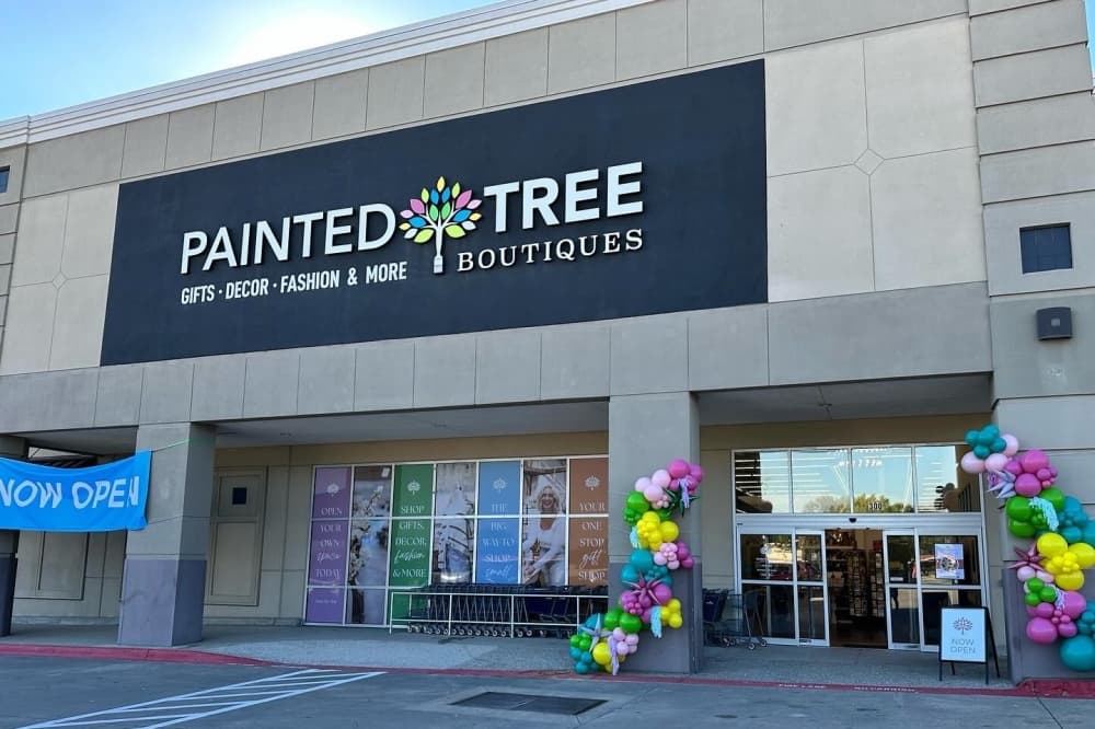 Painted Tree Boutiques offers home decor, fashion goods in Lewisville