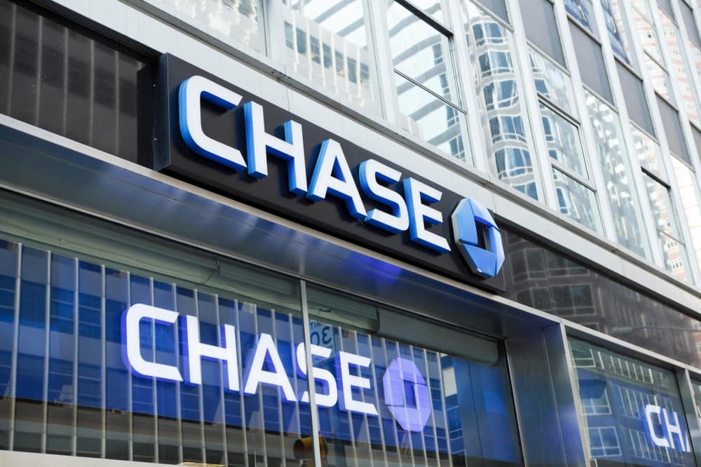 ‘Mega Flagship’ Chase Bank location reopens on Mason Road