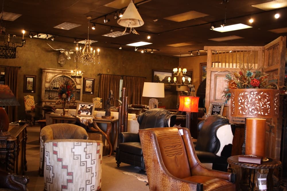 Runyon's Fine Furniture celebrates 30 years in Roanoke
