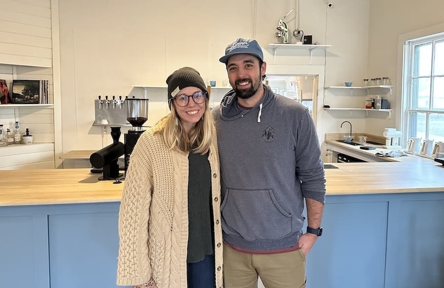 Kinnor Coffee blends quality brews inside new brick and mortar