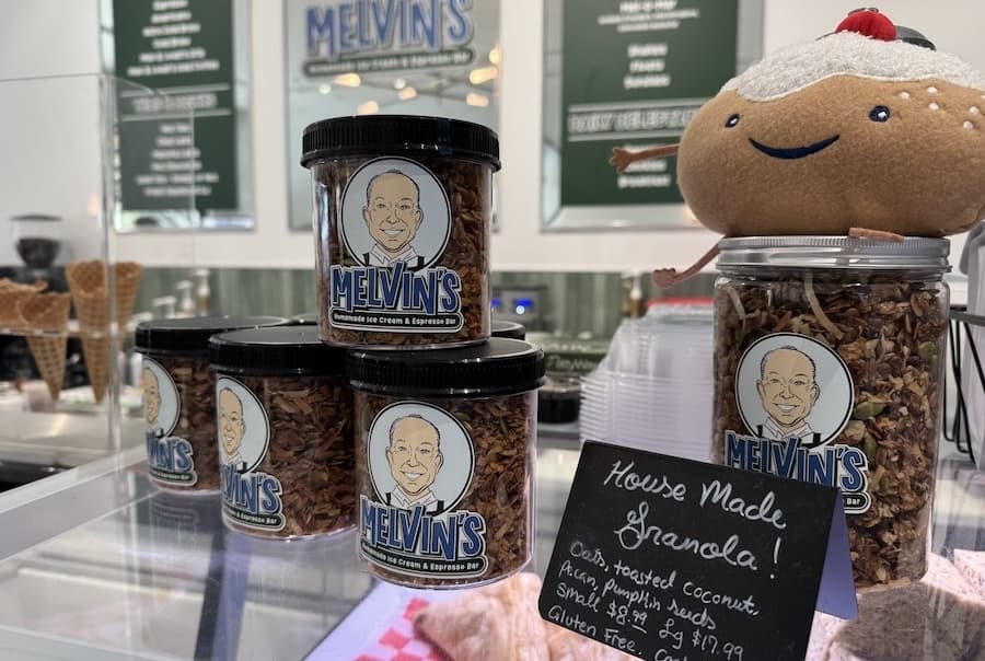 Melvin's is located next to Max & Louie’s New York Diner at 226 W. Bitters Road, Ste. 124, San Antonio. (Thalia Guzman/Community Impact)