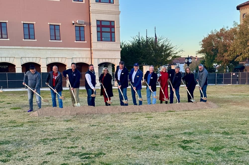 City Council posing for groundbreaking photo
