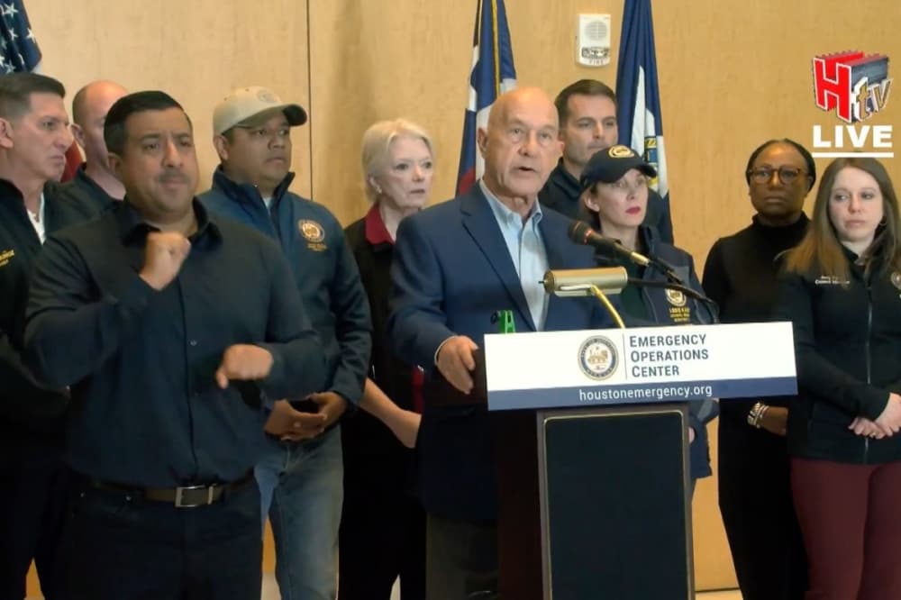 Airport operations suspended Jan. 21, officials urging caution as winter storm heads for Houston
