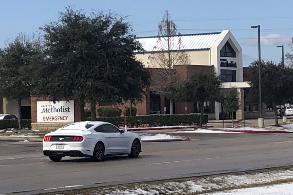 UPDATES: Houston-area health care facilities announce reopenings following storm
