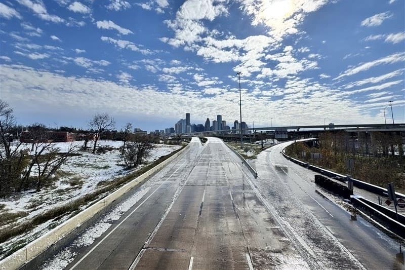 GALLERY: See highlights from the Houston area's 1st snow day in 4 years