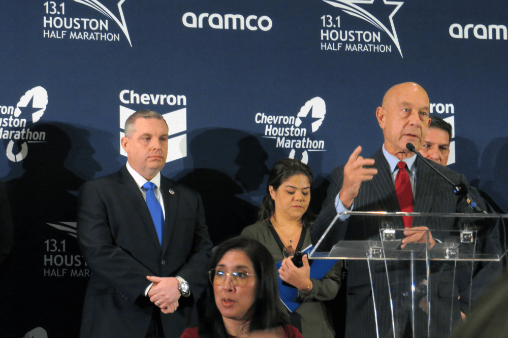 Houston airports to resume operations Jan. 22