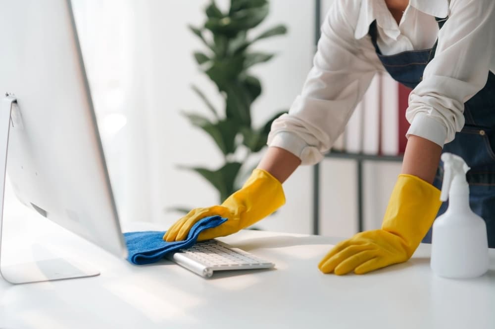 Pink Ladies Commercial Cleaning Service offers business, home tidying in Humble