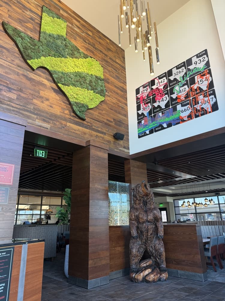 An image of the inside of the lobby of the restaurant. 
