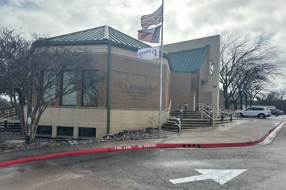 Schimelpfenig Library to close for shelving replacement