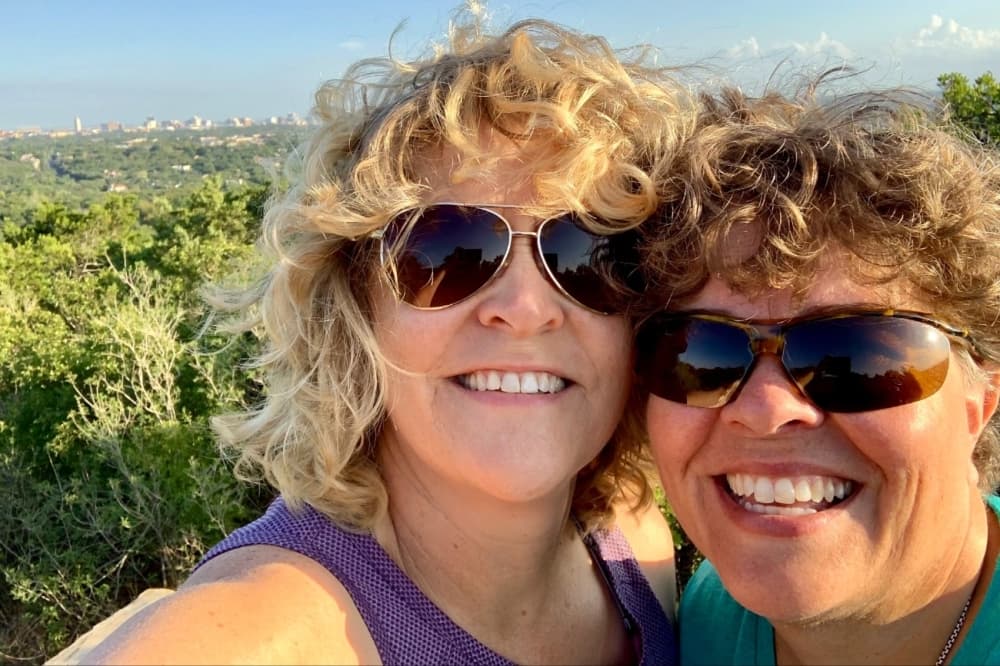 1972, Austin's first women's sports pub, to open downtown this spring