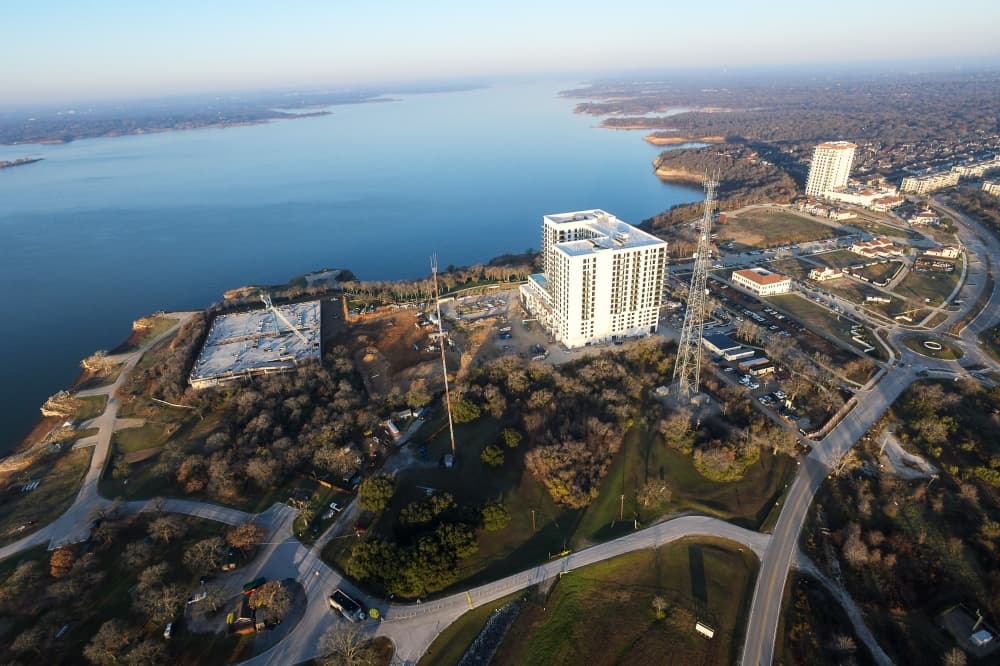 $16M parking garage nears completion in Lakeside Village