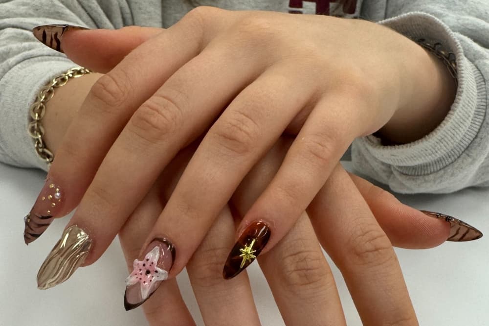 Frenchies Modern Nail Care offers clean nail salon experience in Lakeway