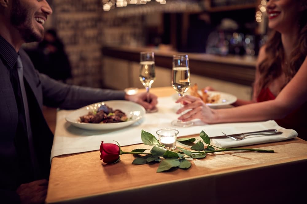 6 Bastrop County spots to check out on Valentine's Day