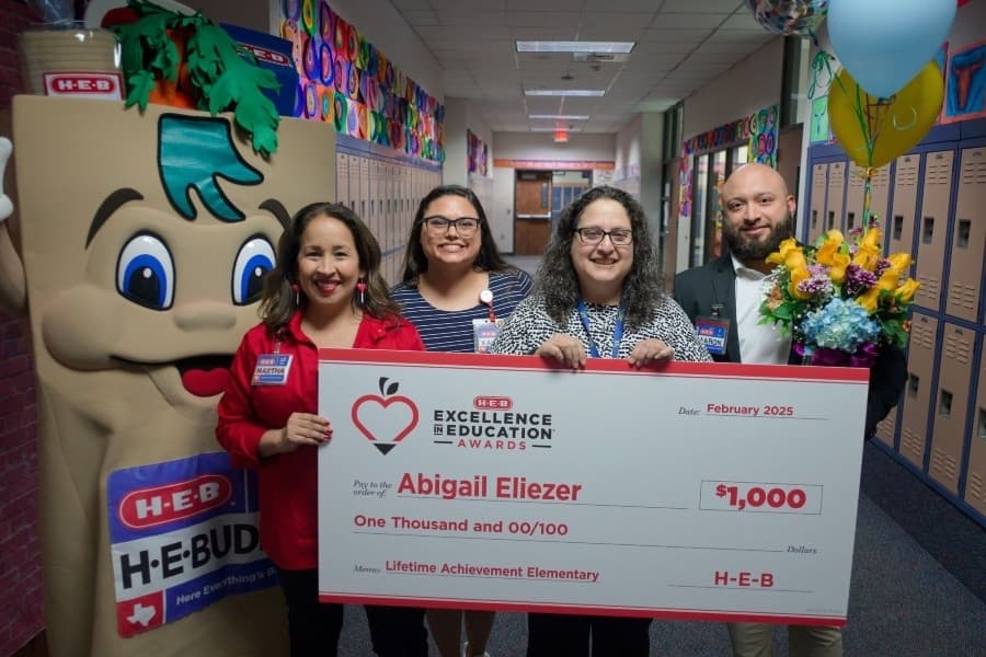 HEB awards Houston area educators for the 2025 H-E-B Excellence in Education Awards