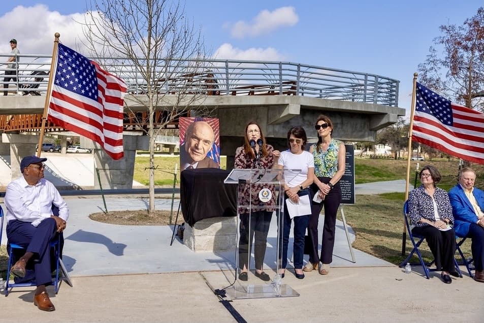 Rabbi Samuel Karff Memorial Bridge officially opens to pedestrians crossing Brays Bayou